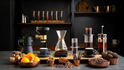 Способы заваривания кофе, раскрывающие вкусовые нотки, и как отличить натуральные ароматы от ароматизаторов?