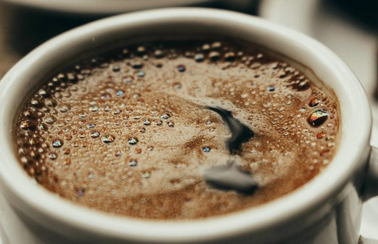 Как кофе реагирует на время: что происходит с зерном после обжарки